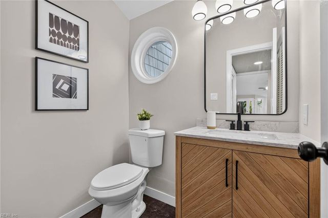 100 Pinewood Rd Apt 329, Virginia Beach, VA 23451
