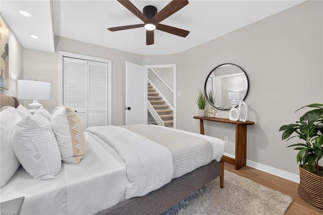 100 Pinewood Rd Apt 329, Virginia Beach, VA 23451