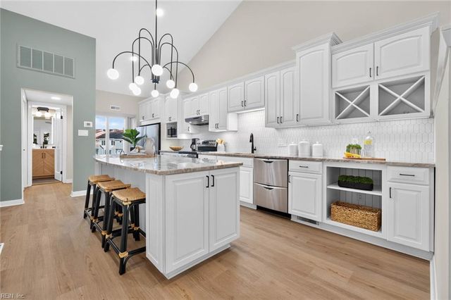 100 Pinewood Rd Apt 329, Virginia Beach, VA 23451