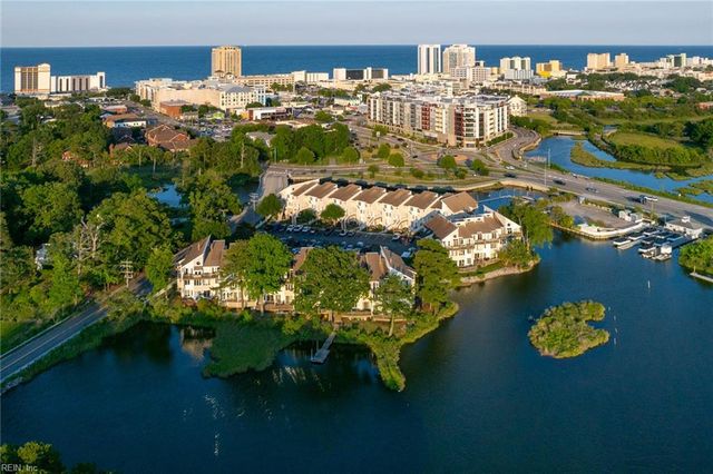 100 Pinewood Rd Apt 329, Virginia Beach, VA 23451