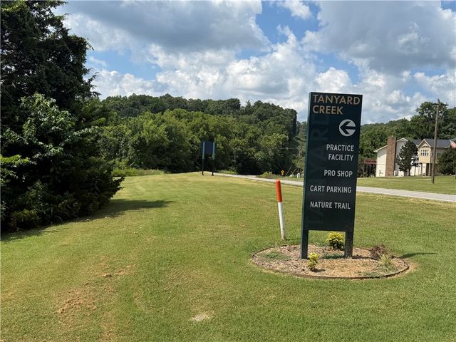 Ventnor Drive, Bella Vista, AR 72715