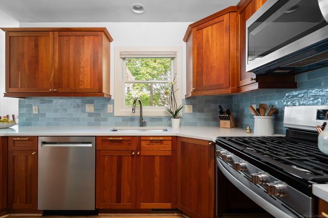 643 Hickory Lane, Saline, MI 48176
