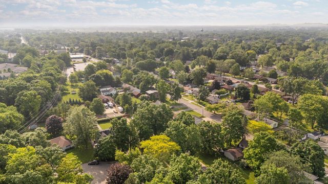 643 Hickory Lane, Saline, MI 48176