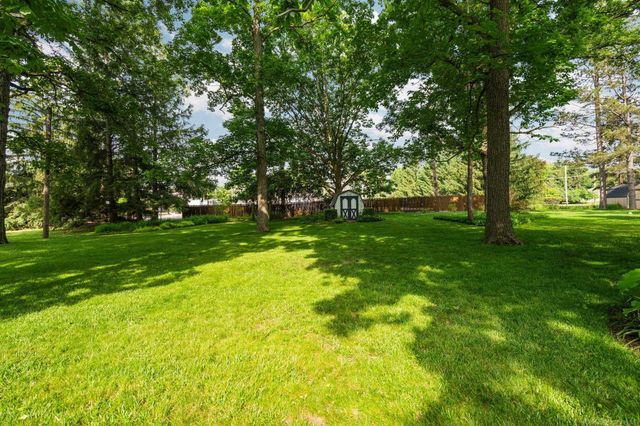 643 Hickory Lane, Saline, MI 48176