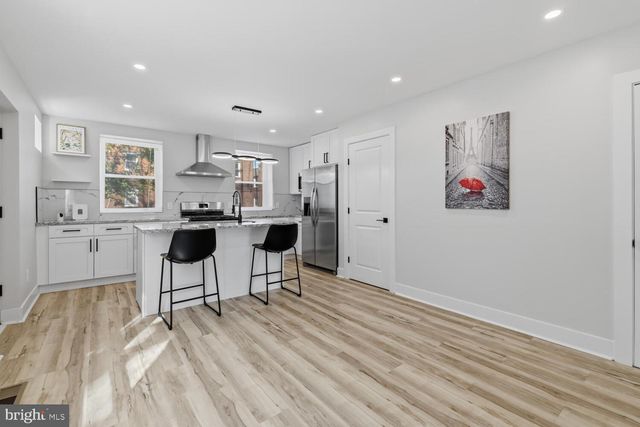 937 E GORGAS LN, Philadelphia, PA 19150