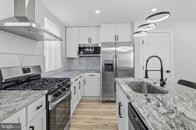 937 E GORGAS LN, Philadelphia, PA 19150