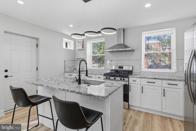 937 E GORGAS LN, Philadelphia, PA 19150