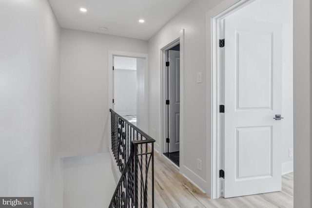 937 E GORGAS LN, Philadelphia, PA 19150