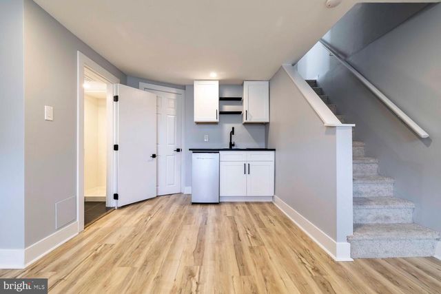 937 E GORGAS LN, Philadelphia, PA 19150