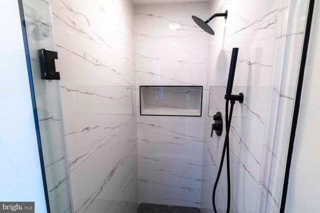 937 E GORGAS LN, Philadelphia, PA 19150