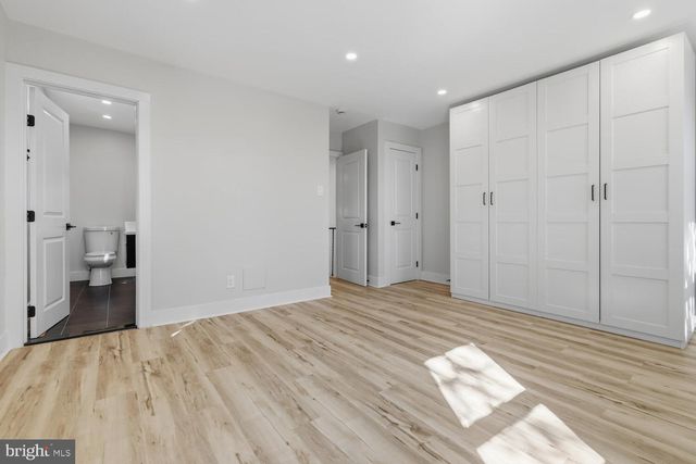 937 E GORGAS LN, Philadelphia, PA 19150