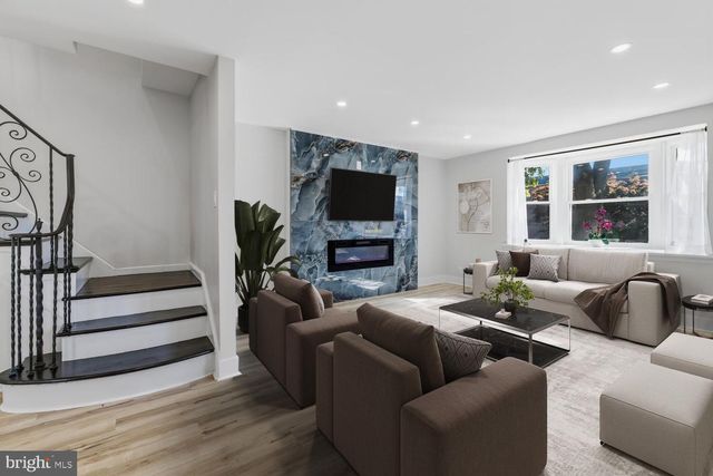 937 E GORGAS LN, Philadelphia, PA 19150