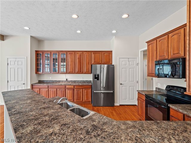 39183 Woodland Trail, Avon, OH 44011