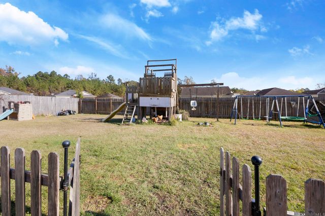 35080 Rayville Dr, Denham Springs, LA 70706