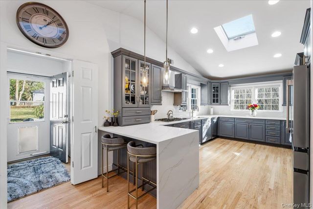 10 Burling Avenue, White Plains, NY 10605