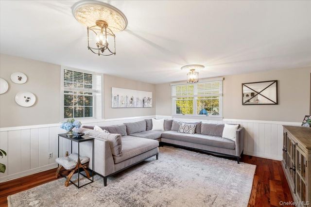 10 Burling Avenue, White Plains, NY 10605