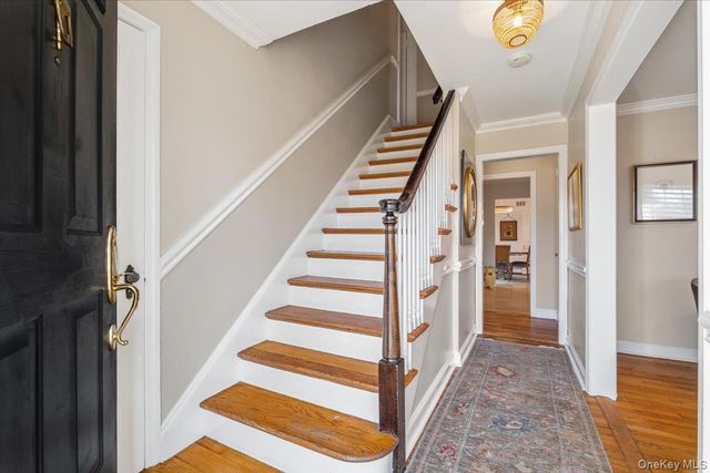 10 Burling Avenue, White Plains, NY 10605