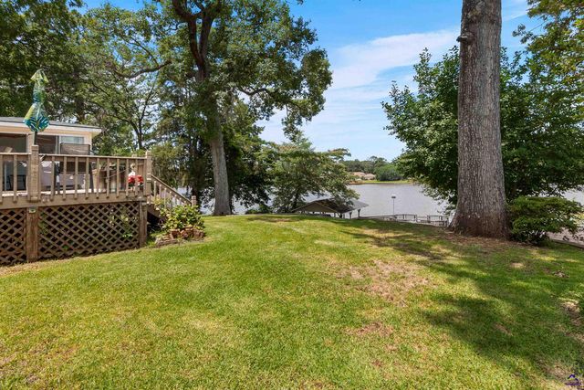132 Mossland Drive, Perry, GA 31069