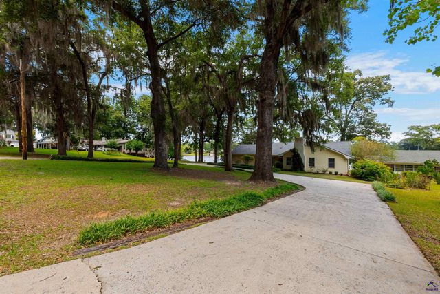 132 Mossland Drive, Perry, GA 31069