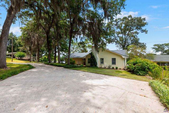 132 Mossland Drive, Perry, GA 31069