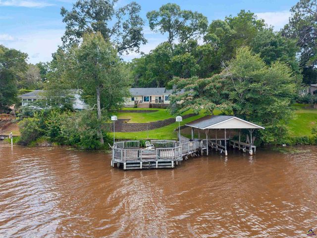 132 Mossland Drive, Perry, GA 31069