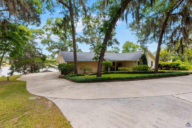 132 Mossland Drive, Perry, GA 31069