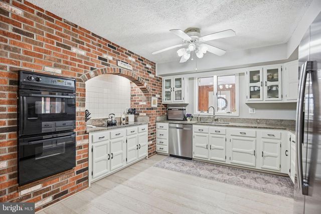 4640 DULEY DR, White Plains, MD 20695