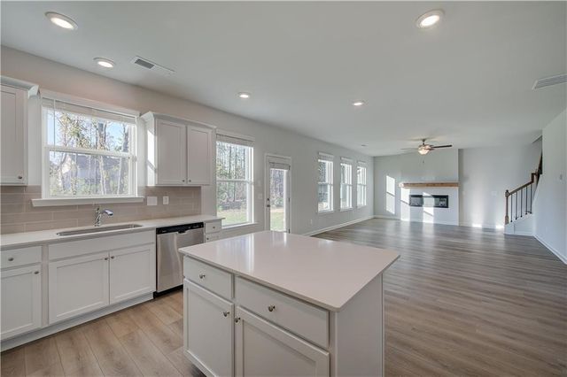 207 St Annes Place, Covington, GA 30016