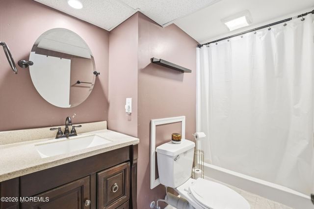 8 Malsbury Lane, Cream Ridge, NJ 08514