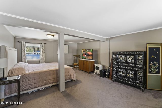 8 Malsbury Lane, Cream Ridge, NJ 08514