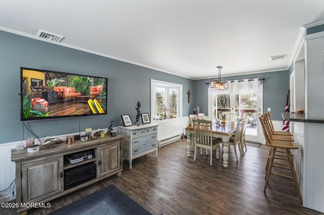 8 Malsbury Lane, Cream Ridge, NJ 08514