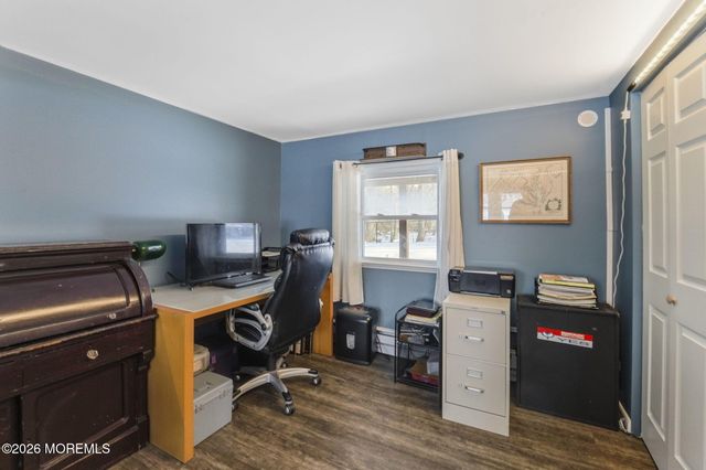 8 Malsbury Lane, Cream Ridge, NJ 08514