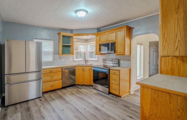 1106 E 13th Ave, Spokane, WA 99202