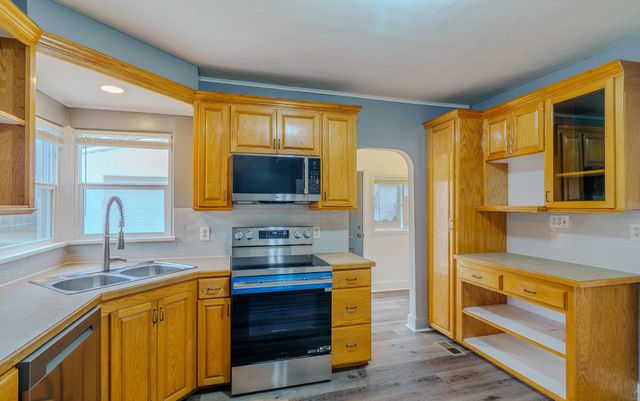 1106 E 13th Ave, Spokane, WA 99202