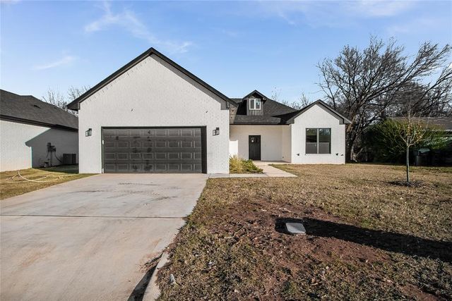 4206 N Shadybrook Drive, Midwest City, OK 73110