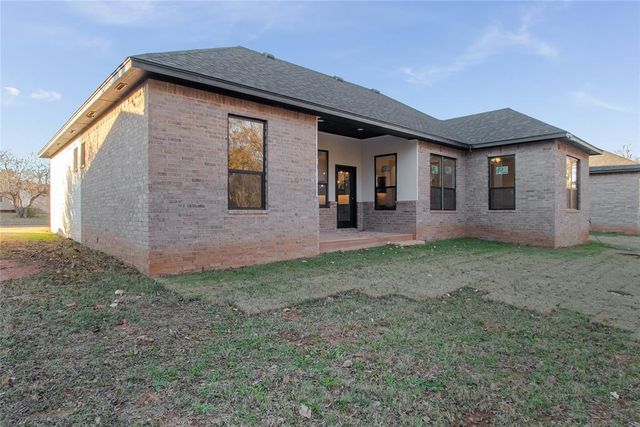 4206 N Shadybrook Drive, Midwest City, OK 73110
