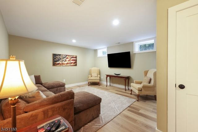 402 N Euclid Avenue, Westfield Town, NJ 07090