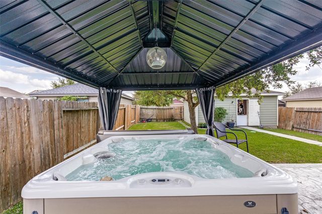 10884 S Lake Mist Lane, Willis, TX 77318