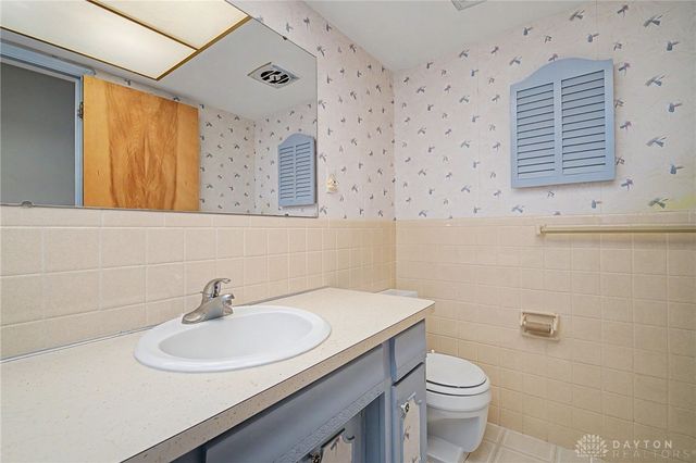 174 Marbrook Drive, Dayton, OH 45429
