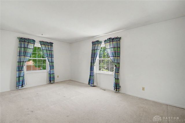 174 Marbrook Drive, Dayton, OH 45429