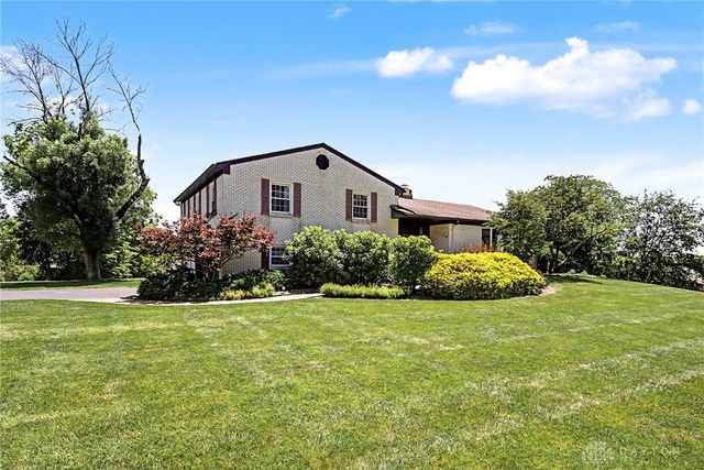 174 Marbrook Drive, Dayton, OH 45429
