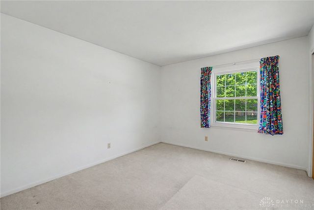 174 Marbrook Drive, Dayton, OH 45429