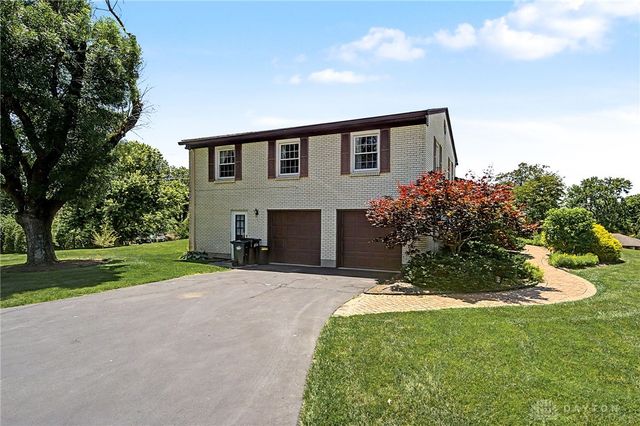 174 Marbrook Drive, Dayton, OH 45429
