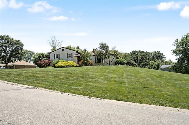174 Marbrook Drive, Dayton, OH 45429
