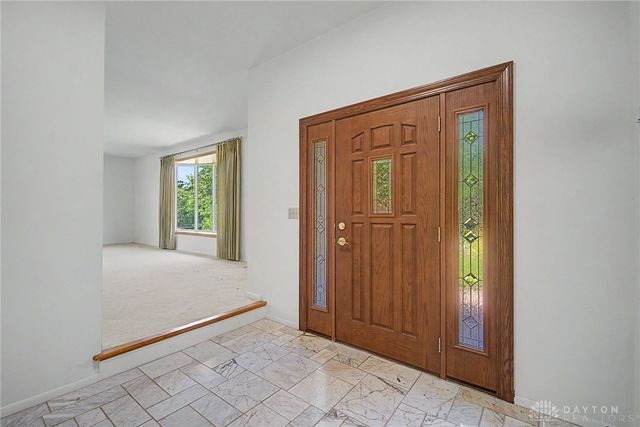 174 Marbrook Drive, Dayton, OH 45429