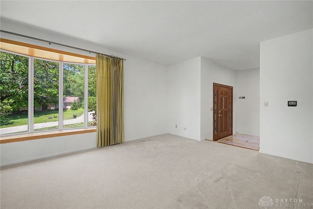 174 Marbrook Drive, Dayton, OH 45429
