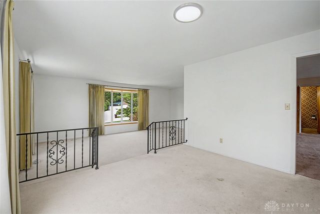 174 Marbrook Drive, Dayton, OH 45429