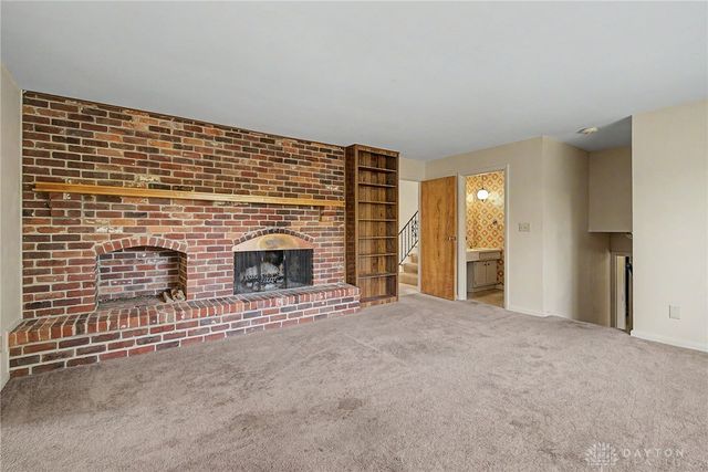 174 Marbrook Drive, Dayton, OH 45429