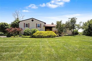 174 Marbrook Drive, Dayton, OH 45429