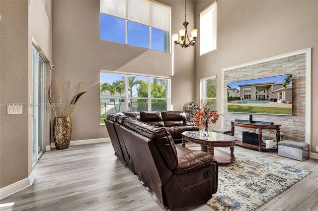 17713 SW 47th St, Miramar, FL 33029